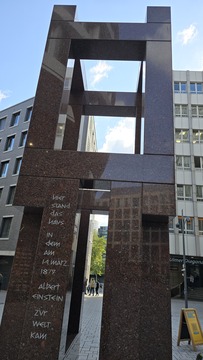 Ulm: tu je stala Einsteinova rojstna hiša